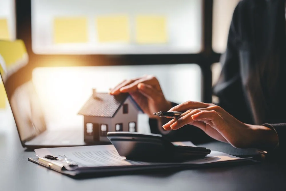 عملية دفع ضريبة القيمة المضافة لمبيعات العقارات التجارية في الإمارات