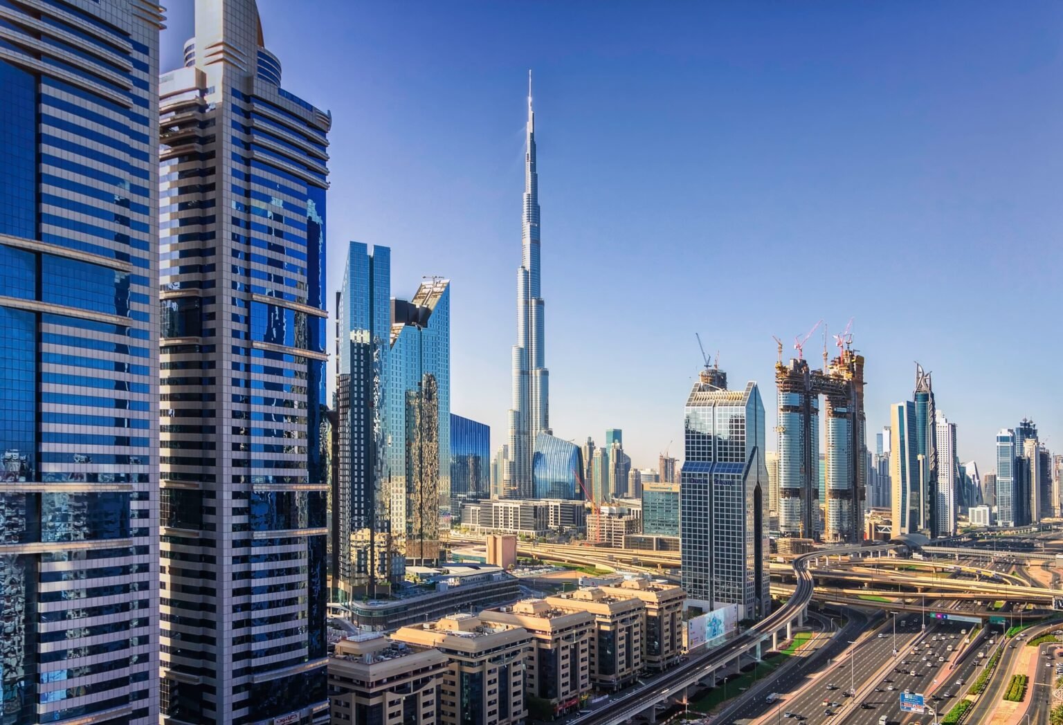 Why Now is the Perfect Time to Set Up Your Business in Dubai Mainland